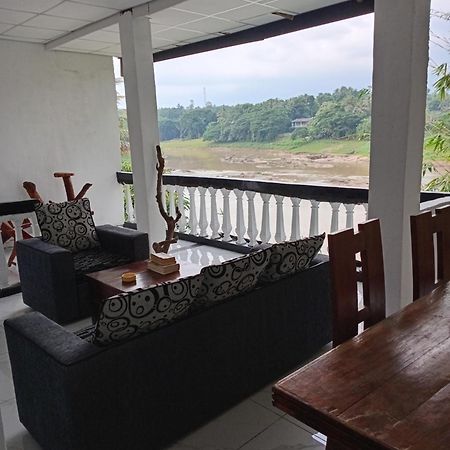 Sadhara River View Lodge 캔디 외부 사진