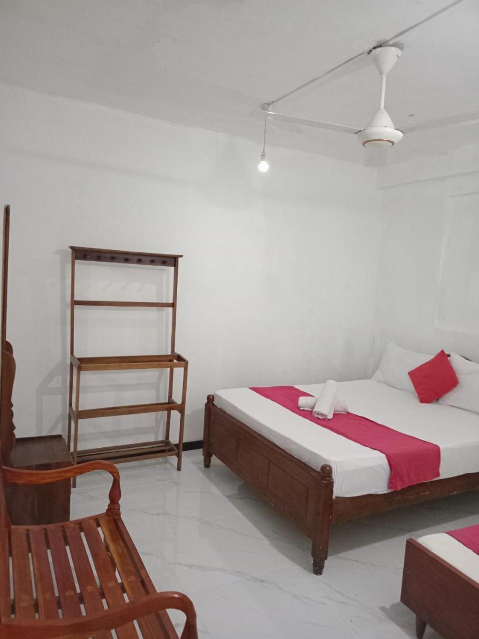 Sadhara River View Lodge 캔디 외부 사진
